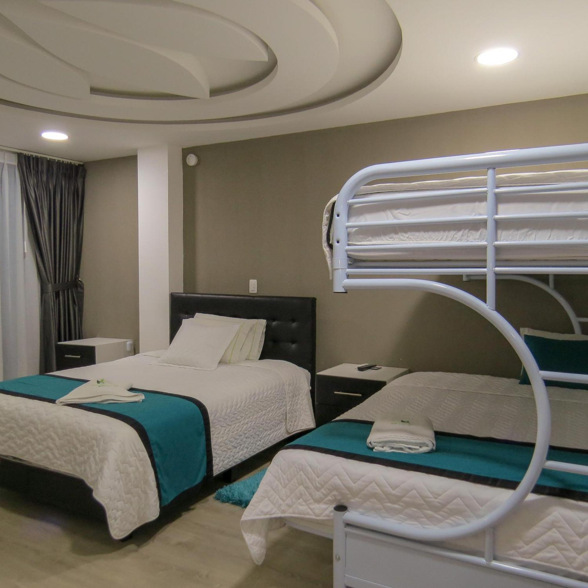 Hosteria Airport Garden تابابيلا المظهر الخارجي الصورة