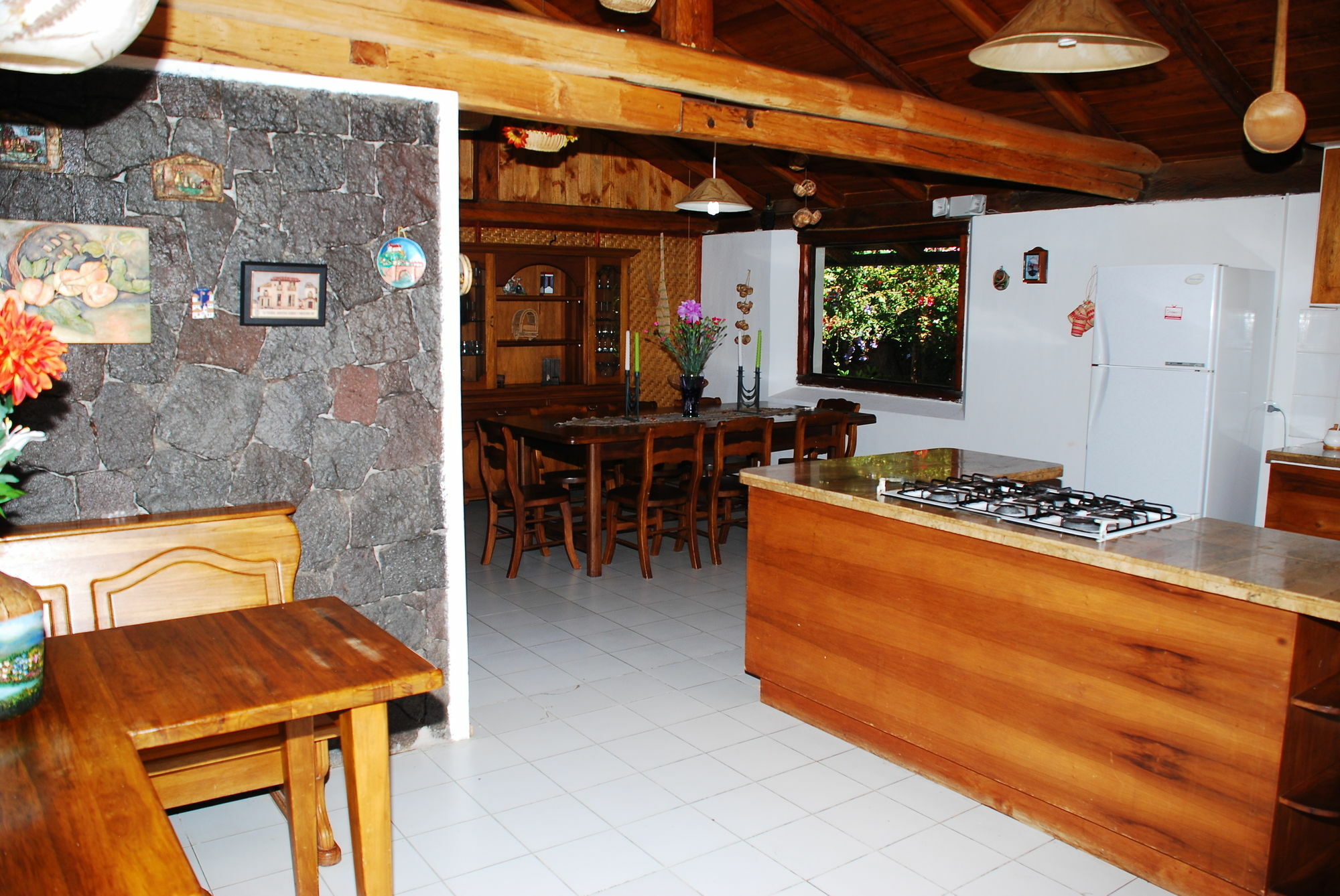 Hosteria Airport Garden تابابيلا المظهر الخارجي الصورة